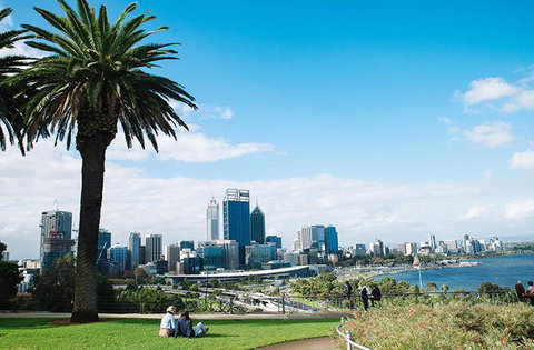 High Tor - Accommodation in Surfers Paradise 35