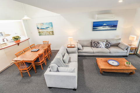 Bayshore Beachside Resort - Accommodation in Surfers Paradise 42