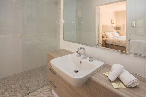 Bayshore Beachside Resort - Accommodation in Surfers Paradise 6