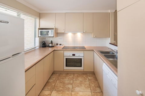 Bayshore Beachside Resort - Accommodation in Surfers Paradise 19