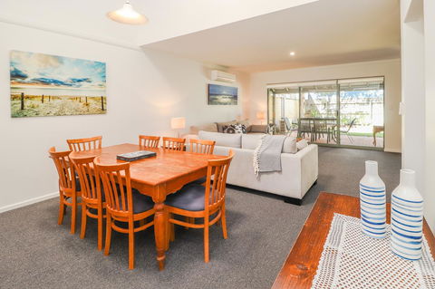 Bayshore Beachside Resort - Accommodation in Surfers Paradise 40