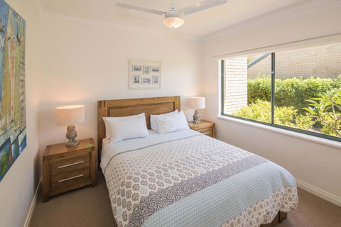 Bayshore Beachside Resort - Accommodation in Surfers Paradise 9