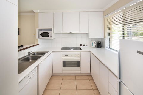 Bayshore Beachside Resort - Accommodation in Surfers Paradise 30