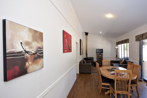 Margaret River Hideaway & Farmstay - Accommodation in Surfers Paradise 18