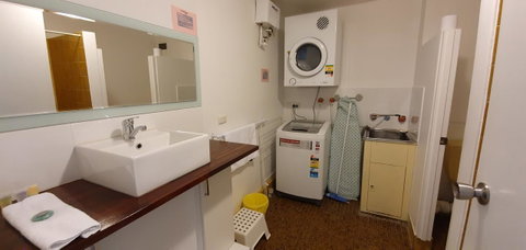 West Beach Lagoon 202 - Quiet & Ground Floor! - Accommodation in Surfers Paradise 8