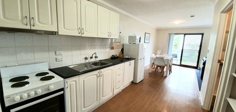 West Beach Lagoon 202 - Quiet & Ground Floor! - Accommodation in Surfers Paradise 6