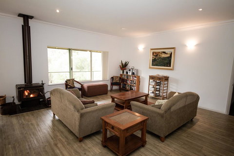 Fern Creek - Accommodation in Surfers Paradise 3