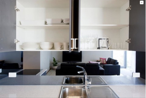 Adele's Luxury South Beach Apartment With King Bed - Accommodation in Surfers Paradise 14