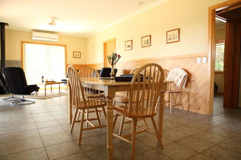 Riverside Retreat Chalets, Walpole - Accommodation in Surfers Paradise 10