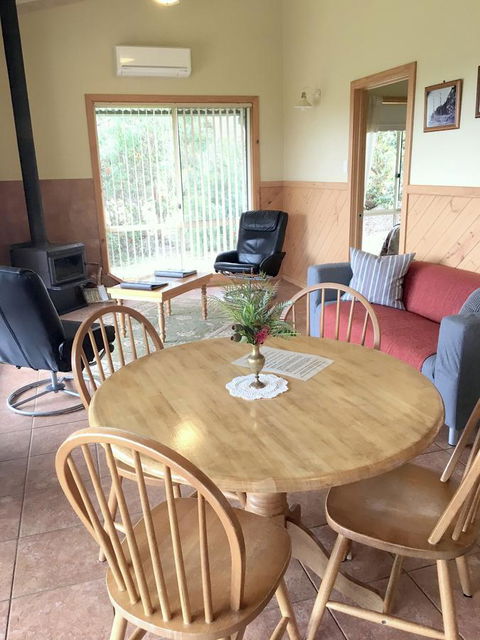 Riverside Retreat Chalets, Walpole - Accommodation in Surfers Paradise 2