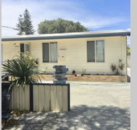Jbay beach shack - Accommodation in Surfers Paradise