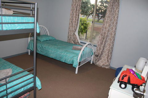 Jbay Beach Shack - Accommodation in Surfers Paradise 7