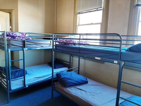 Fremantle Beach Backpackers - Accommodation in Surfers Paradise 3