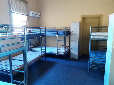 Fremantle Beach Backpackers - Accommodation in Surfers Paradise 6