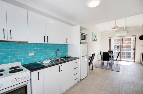 West Beach Lagoon 218 - Outstanding Value! - Accommodation in Surfers Paradise 7
