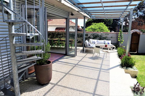 Fremantle Heritage Home For You To Enjoy! - Accommodation in Surfers Paradise 10