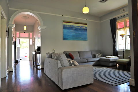 Fremantle Heritage Home For You To Enjoy! - Accommodation in Surfers Paradise 21