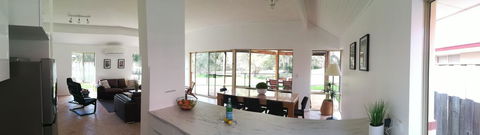 Stableford Cottage Holiday Home Dunsborough - Accommodation in Surfers Paradise 16