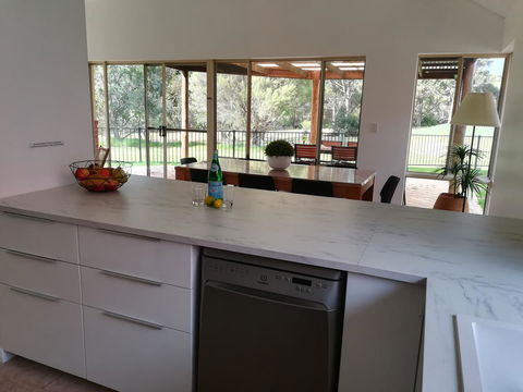 Stableford Cottage Holiday Home Dunsborough - Accommodation in Surfers Paradise 17