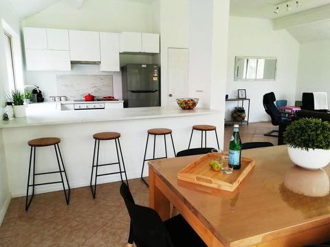 Stableford Cottage Holiday Home Dunsborough - Accommodation in Surfers Paradise 0