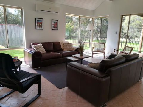 Stableford Cottage Holiday Home Dunsborough - Accommodation in Surfers Paradise 25