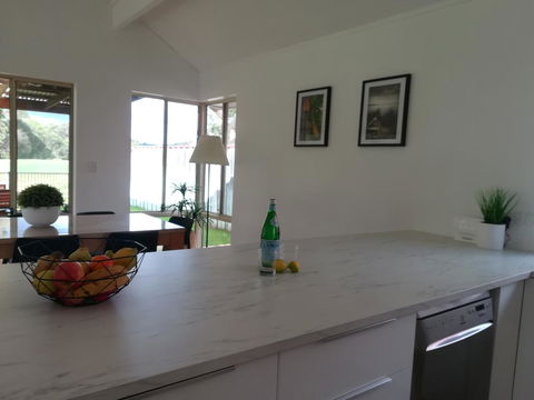 Stableford Cottage Holiday Home Dunsborough - Accommodation in Surfers Paradise 19