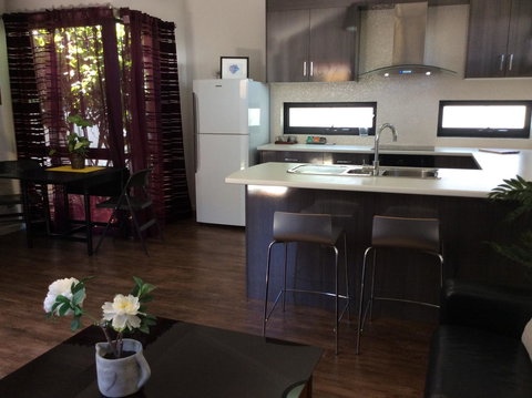 Como Retreat - Two Bedroom Villa - Accommodation in Surfers Paradise 5