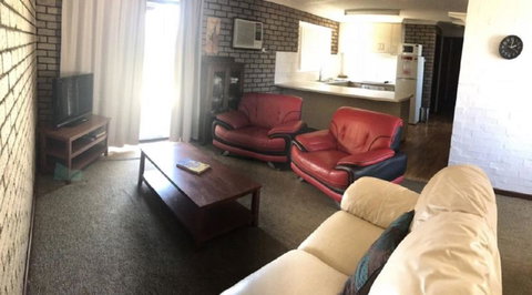 Geraldton Holliday Villas - Accommodation in Surfers Paradise 15