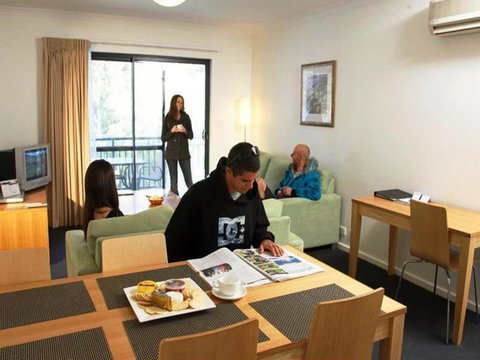 Leeuwin Apartments - Accommodation in Surfers Paradise 10