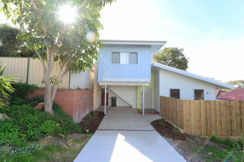 Sunny Blinco Street House - Accommodation in Surfers Paradise 13