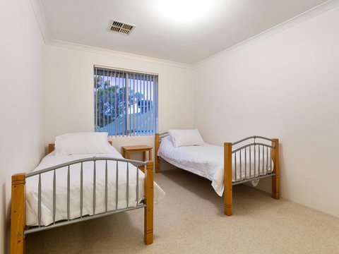 Cooper Street - Accommodation in Surfers Paradise 19