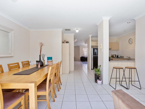 Cooper Street - Accommodation in Surfers Paradise 34