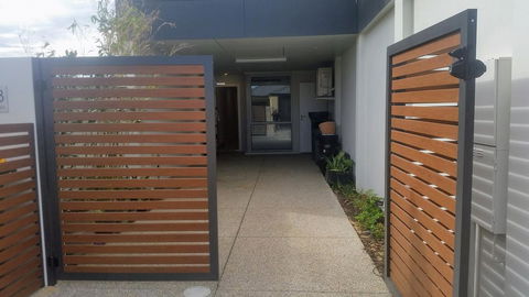 Mandurah Beach Front Apartment - Accommodation in Surfers Paradise 19