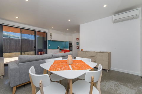 Sunset Place Apartments - Accommodation in Surfers Paradise 8