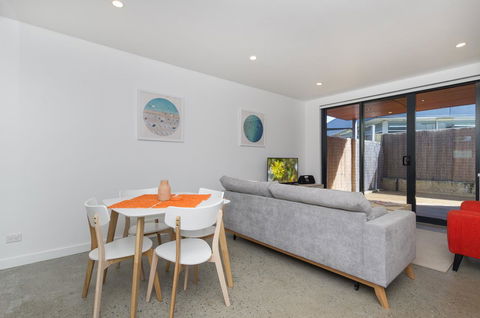 Sunset Place Apartments - Accommodation in Surfers Paradise 9