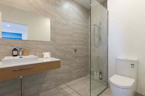 Sunset Place Apartments - Accommodation in Surfers Paradise 12