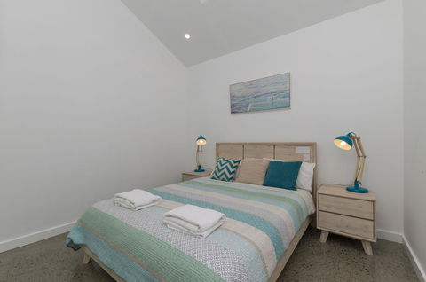 Sunset Place Apartments - Accommodation in Surfers Paradise 37
