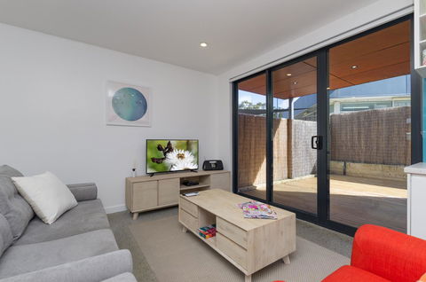 Sunset Place Apartments - Accommodation in Surfers Paradise 7