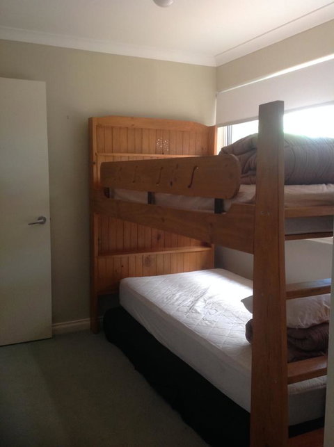 Waterside Canal Dreams - Accommodation in Surfers Paradise 22