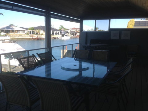Waterside Canal Dreams - Accommodation in Surfers Paradise 34