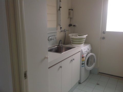 Waterside Canal Dreams - Accommodation in Surfers Paradise 30