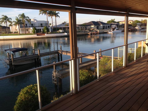 Waterside Canal Dreams - Accommodation in Surfers Paradise 36