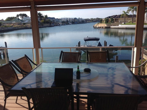 Waterside Canal Dreams - Accommodation in Surfers Paradise 31