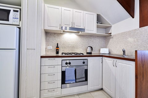 Fremantle Townhouse Unit 6 - Accommodation in Surfers Paradise 5
