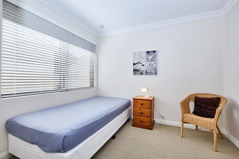 Fremantle Townhouse Unit 6 - Accommodation in Surfers Paradise 7