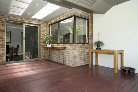 Marcus Villa Booragoon - Accommodation in Surfers Paradise 14