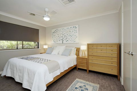 Marcus Villa Booragoon - Accommodation in Surfers Paradise 0