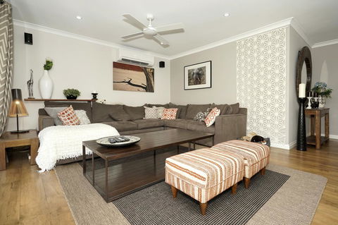 Marcus Villa Booragoon - Accommodation in Surfers Paradise 8