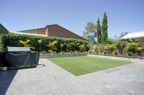 Marcus Villa Booragoon - Accommodation in Surfers Paradise 3