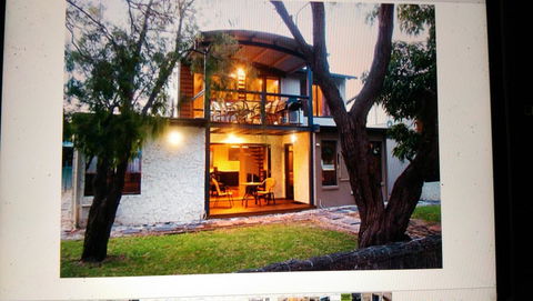 Dunsborough Luxury Villa - Accommodation in Surfers Paradise 0